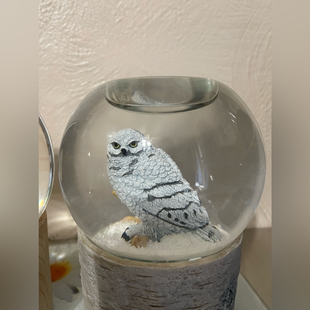 Partylite snow globes.  Set of two. - Picture 3 of 10